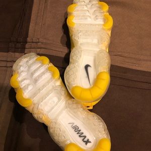 Yellow Nike size 8